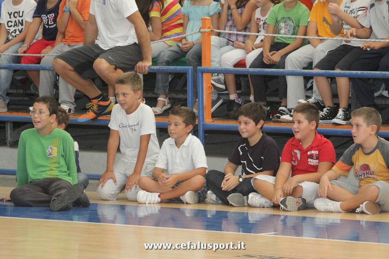 110924 basket 013_tn.jpg